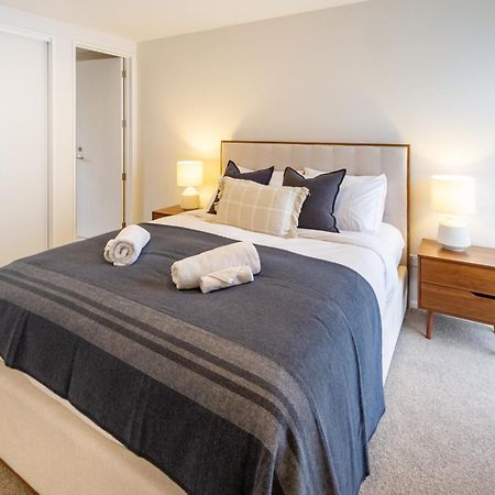 Stylish 3 Bedroom Home In Prime City With Garage Christchurch Buitenkant foto