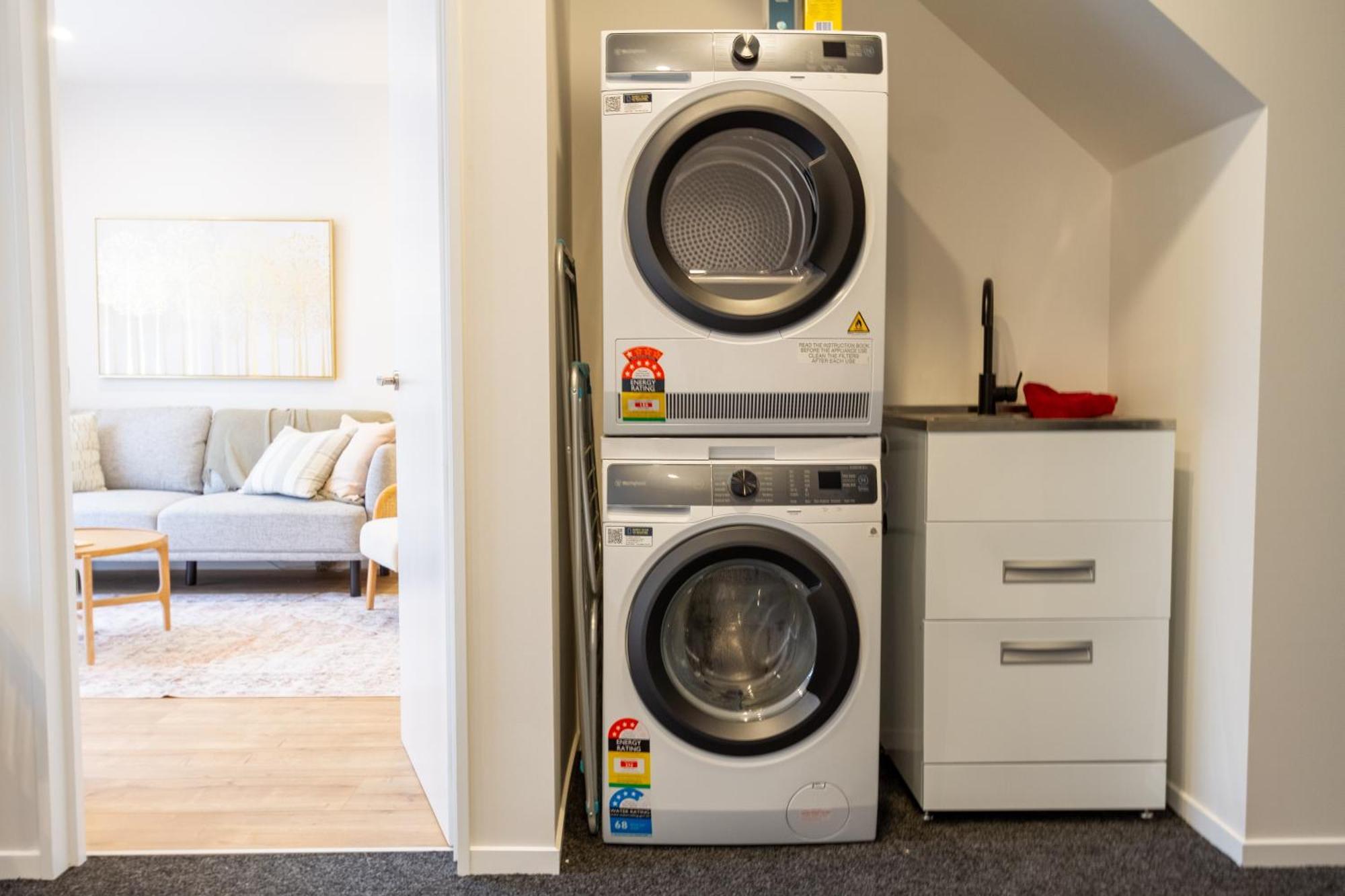 Stylish 3 Bedroom Home In Prime City With Garage Christchurch Buitenkant foto