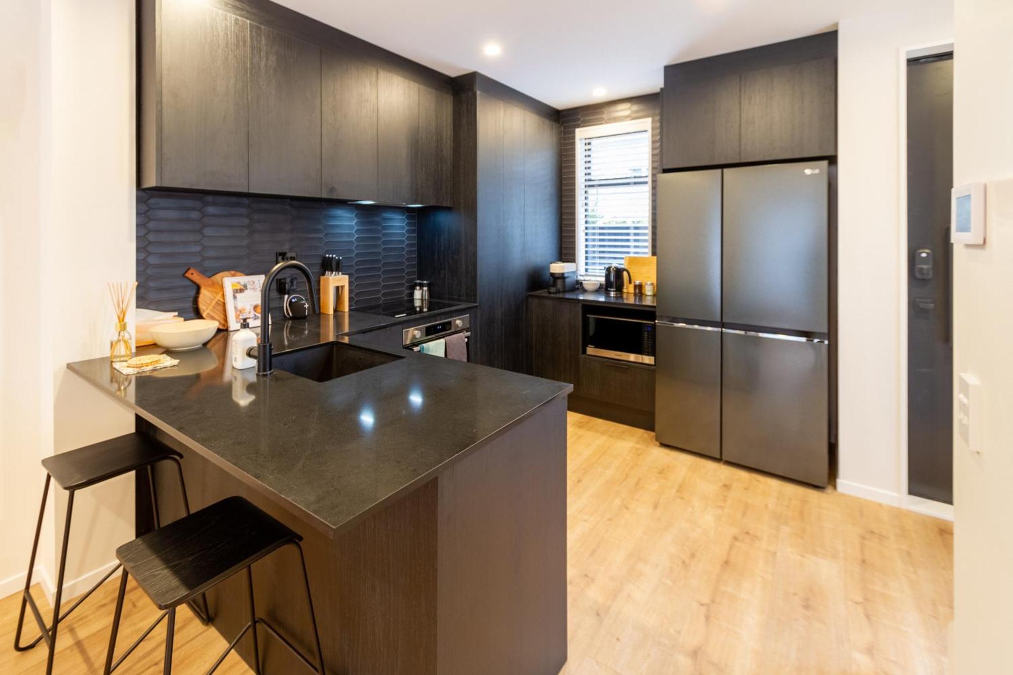 Stylish 3 Bedroom Home In Prime City With Garage Christchurch Buitenkant foto