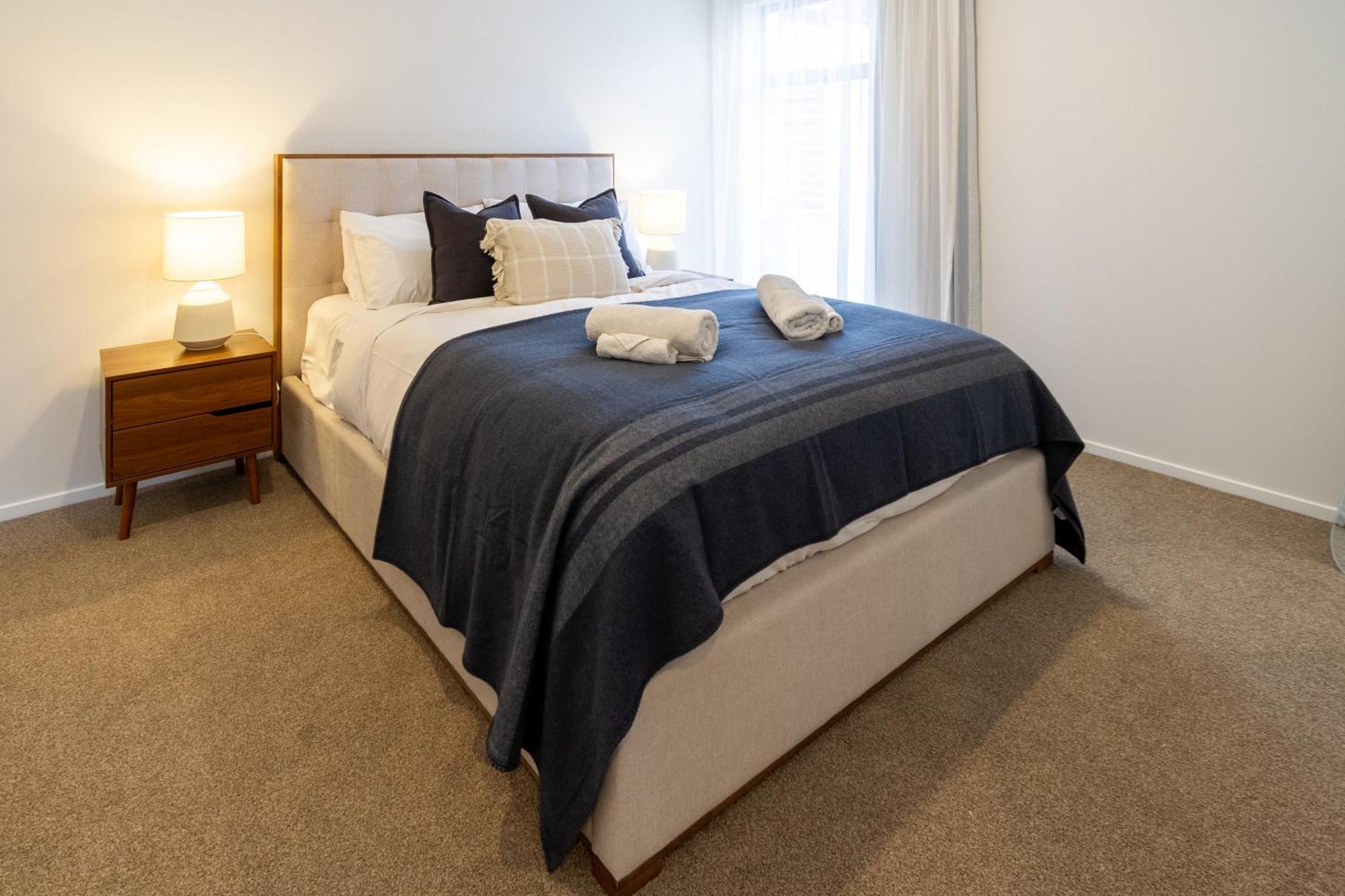 Stylish 3 Bedroom Home In Prime City With Garage Christchurch Buitenkant foto