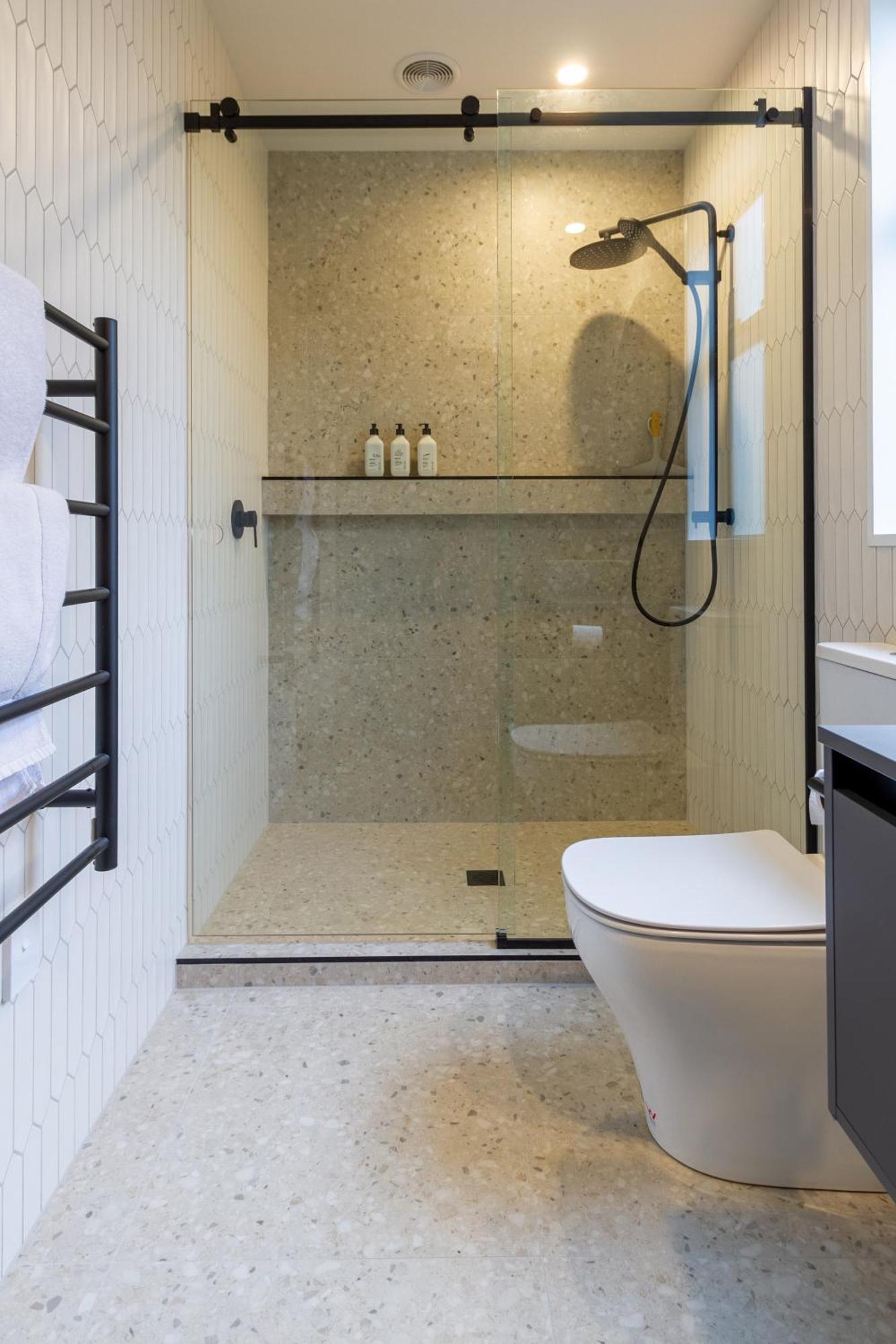 Stylish 3 Bedroom Home In Prime City With Garage Christchurch Buitenkant foto